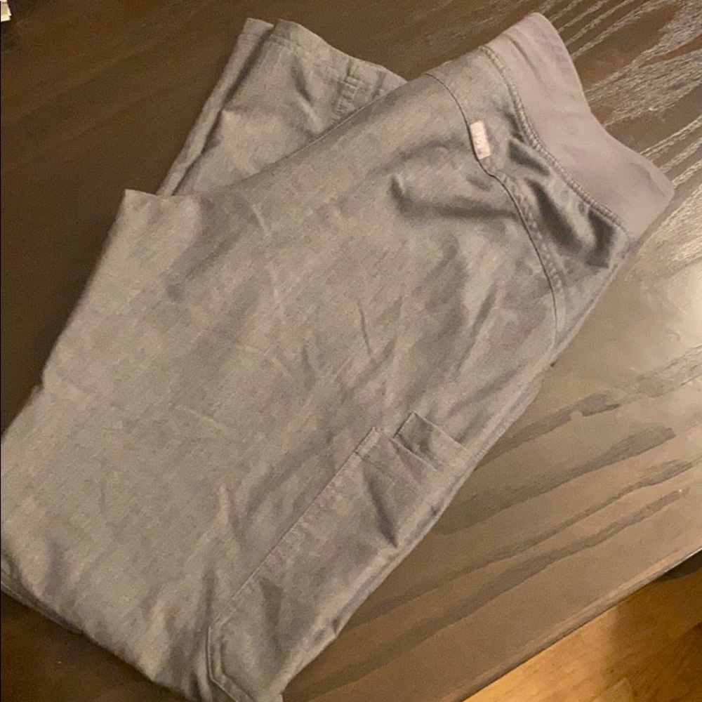 Medium kade cargo style figs pants.